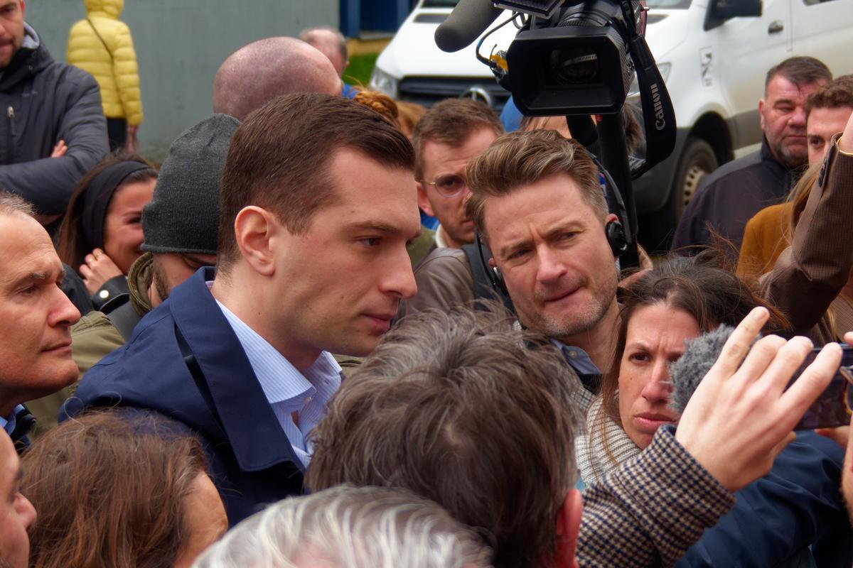 Jordan Bardella à Belfort pendant la campagne des élections européennes, le 23 mars 2024. Crédits : Thomas Bresson / Wikimedia Commons, CC BY 4.0.